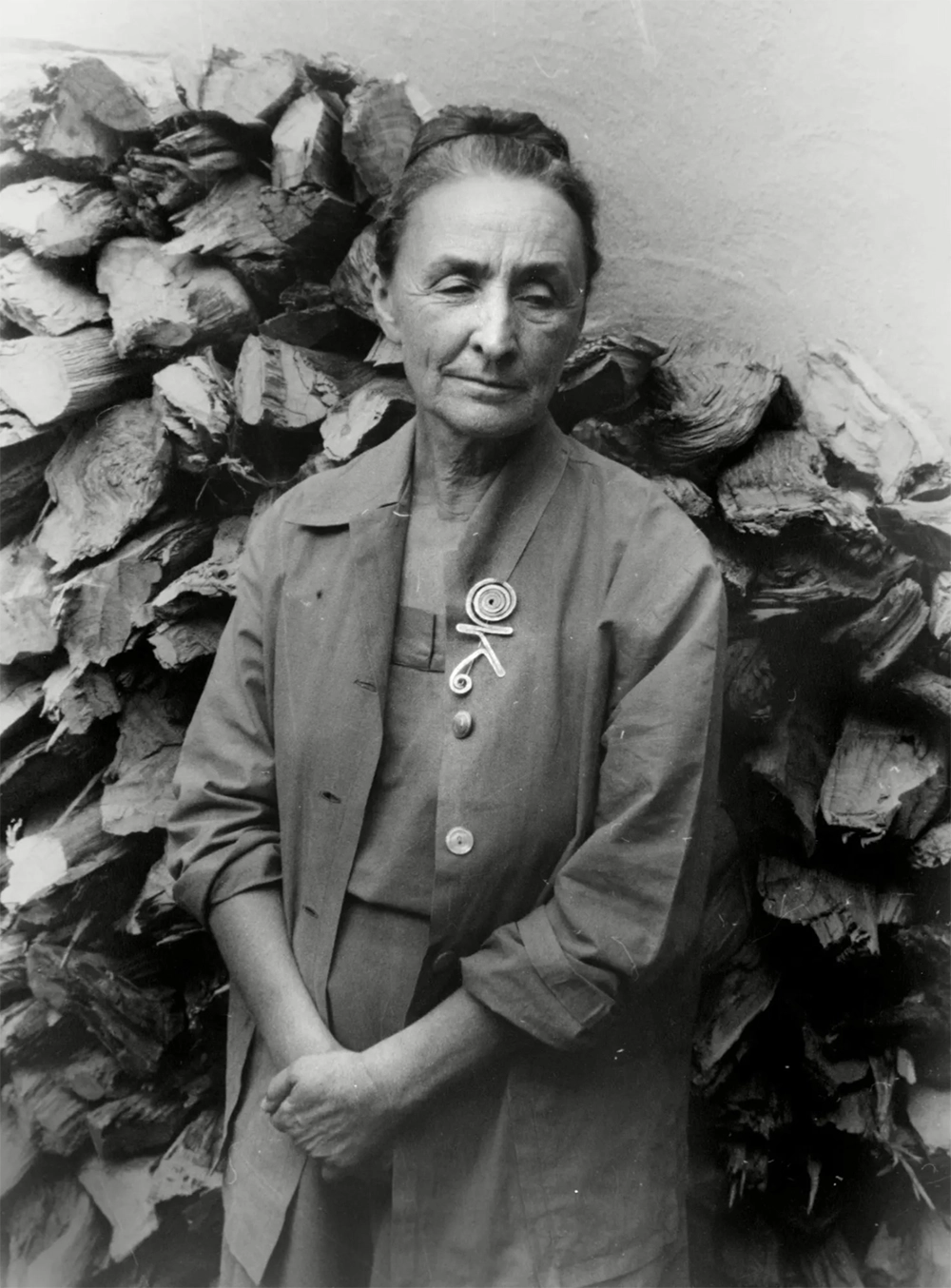 Georgia OKeeffe with Calder Brooch, 1950